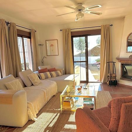 Villa Los Naranjos Sayalonga Esterno foto